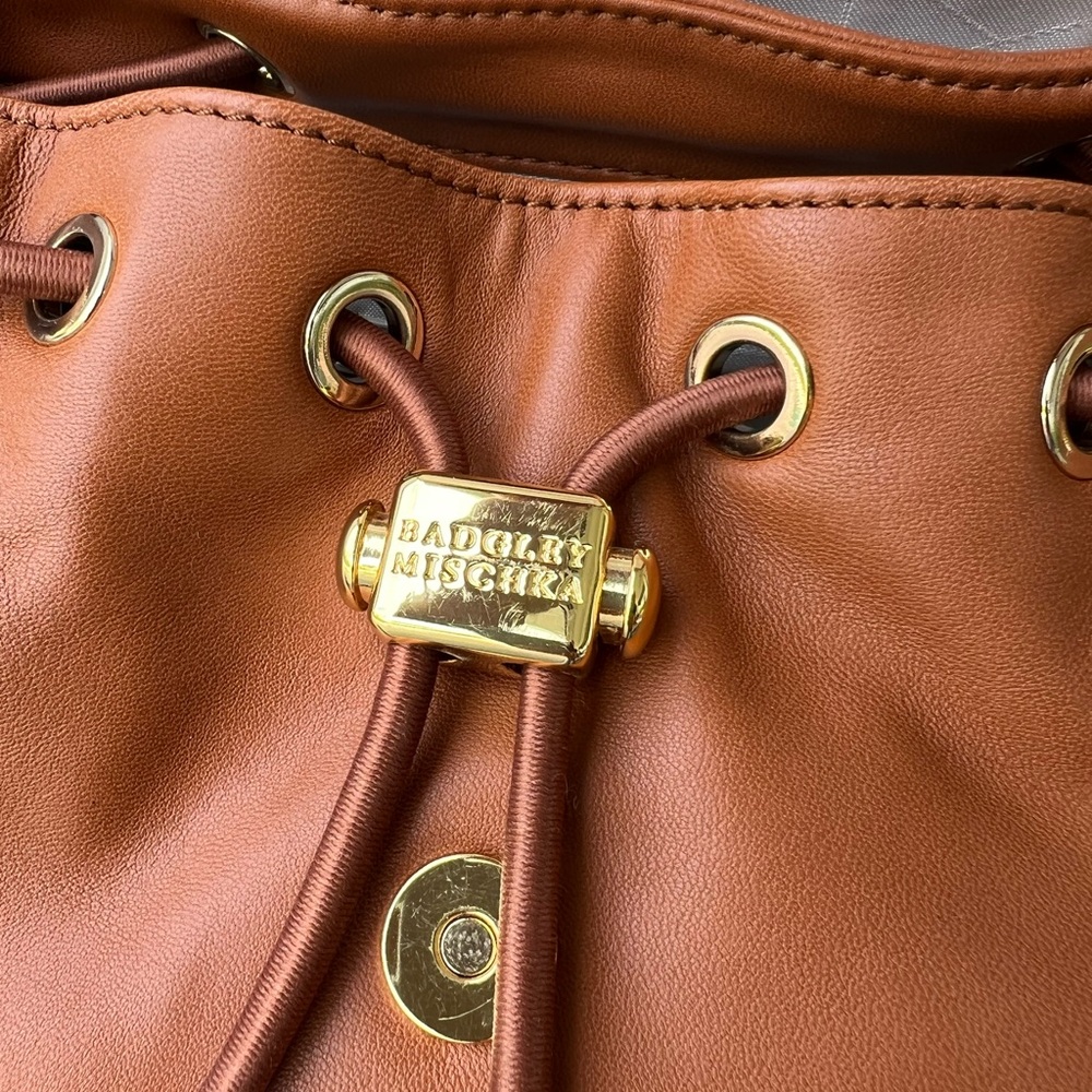 Badgley Mischka Quilted Tan Backpack - Picture 7 of 12